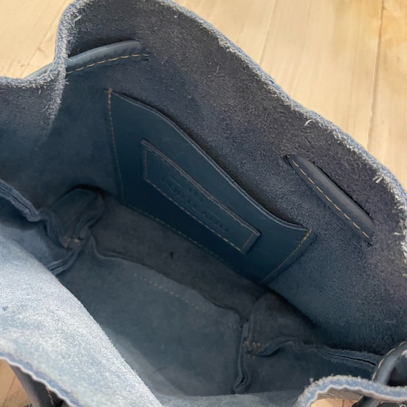 Blue Portland Leather Bucket Bag - Picture 4 of 7